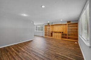 Photo 0