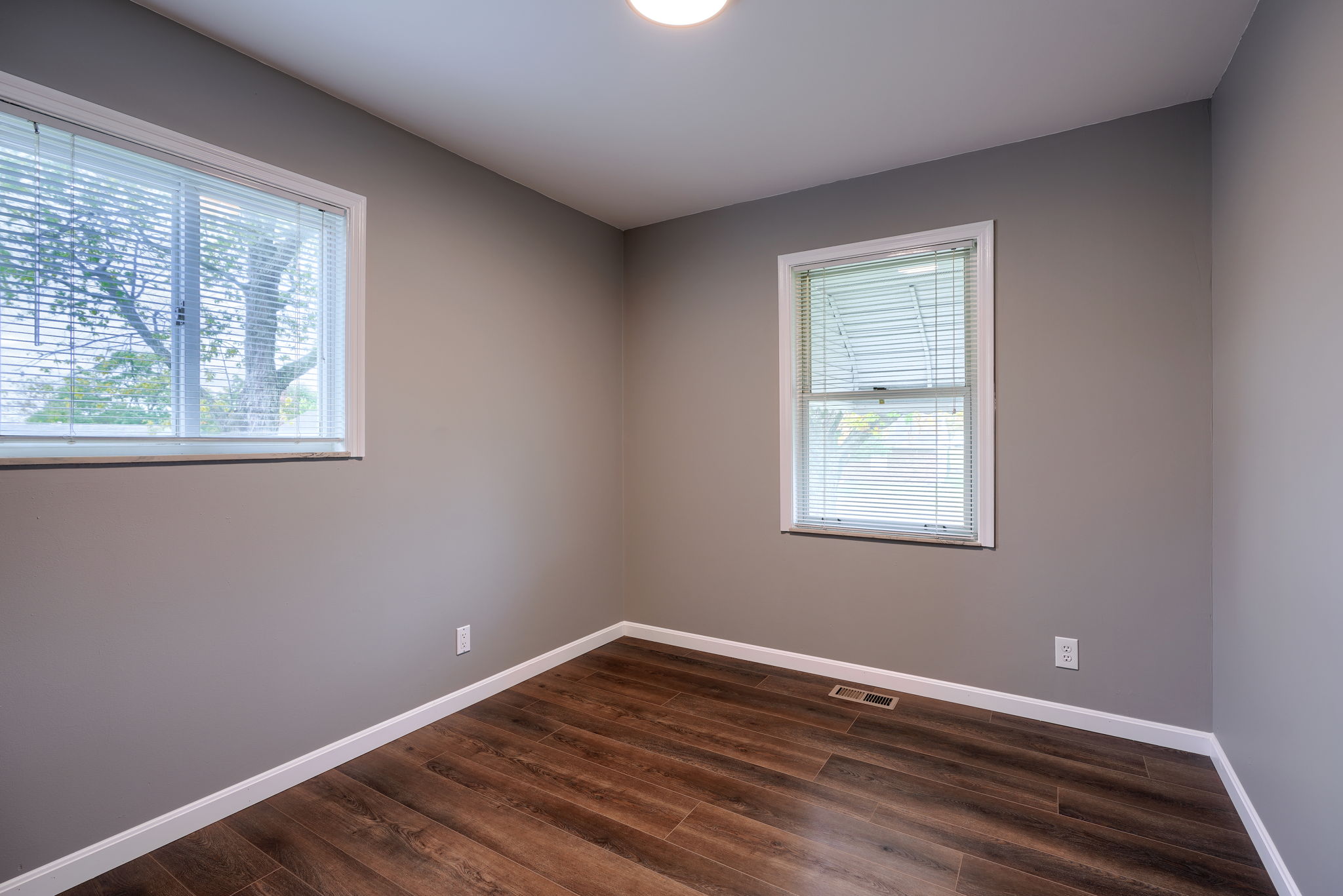 484 Daytona Rd (23)