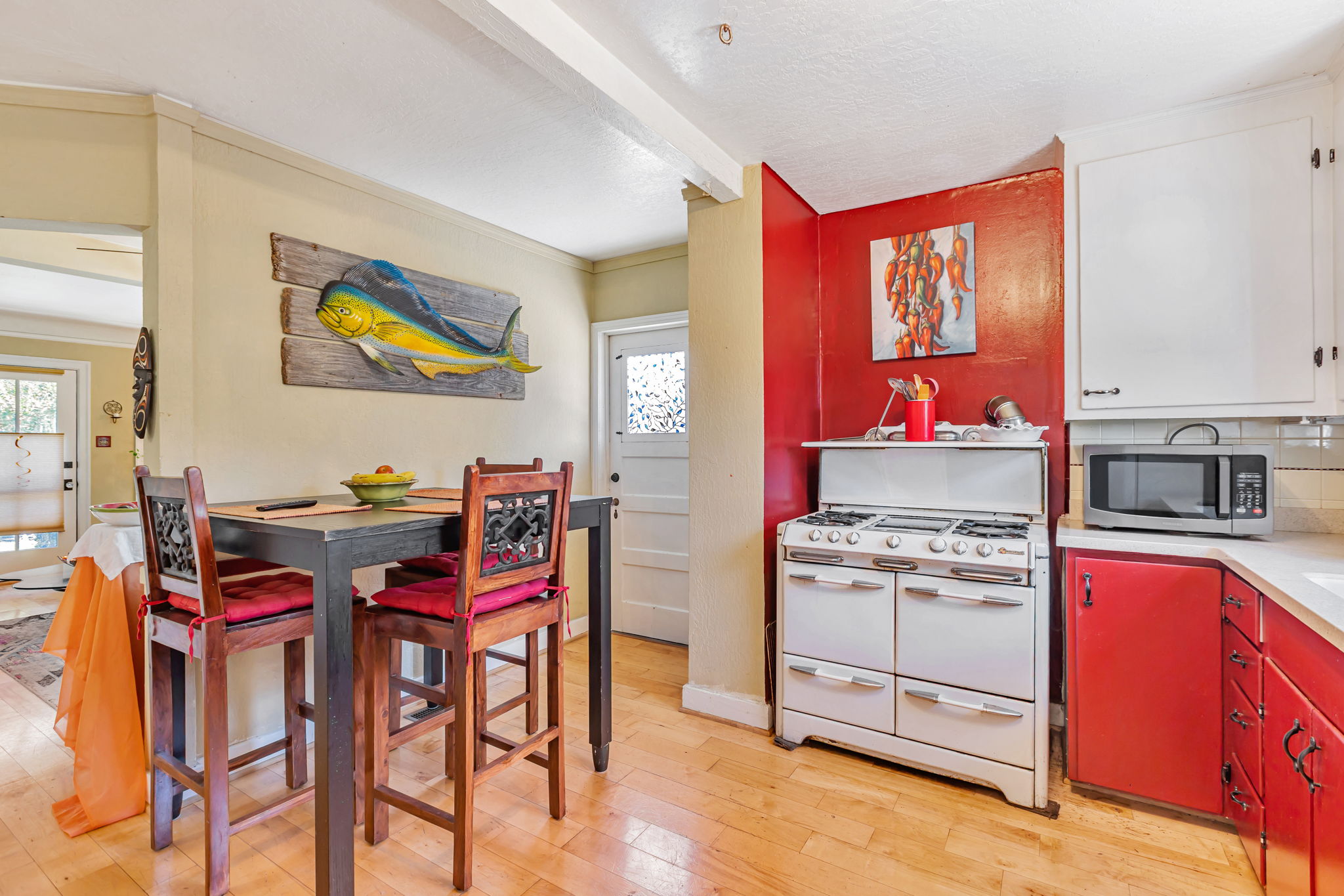 012_484 E Evelyn Ave