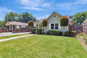 003_484 E Evelyn Ave