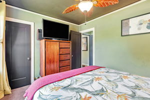019_484 E Evelyn Ave