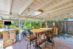 028_484 E Evelyn Ave