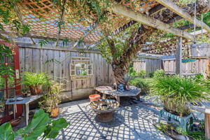 034_484 E Evelyn Ave