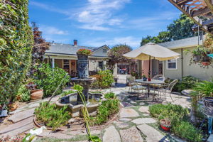037_484 E Evelyn Ave
