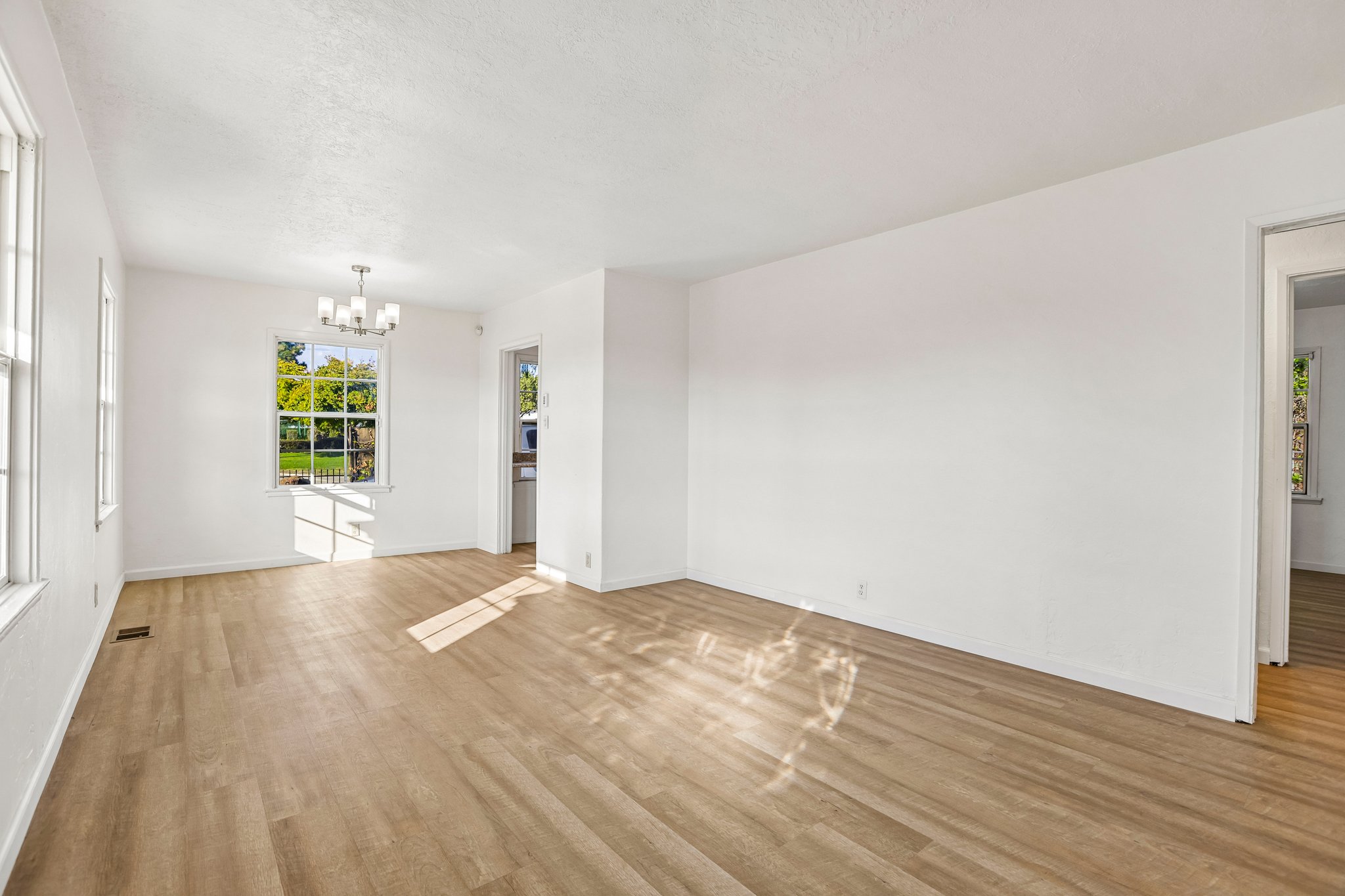 Phelps St-S1010-007.jpg