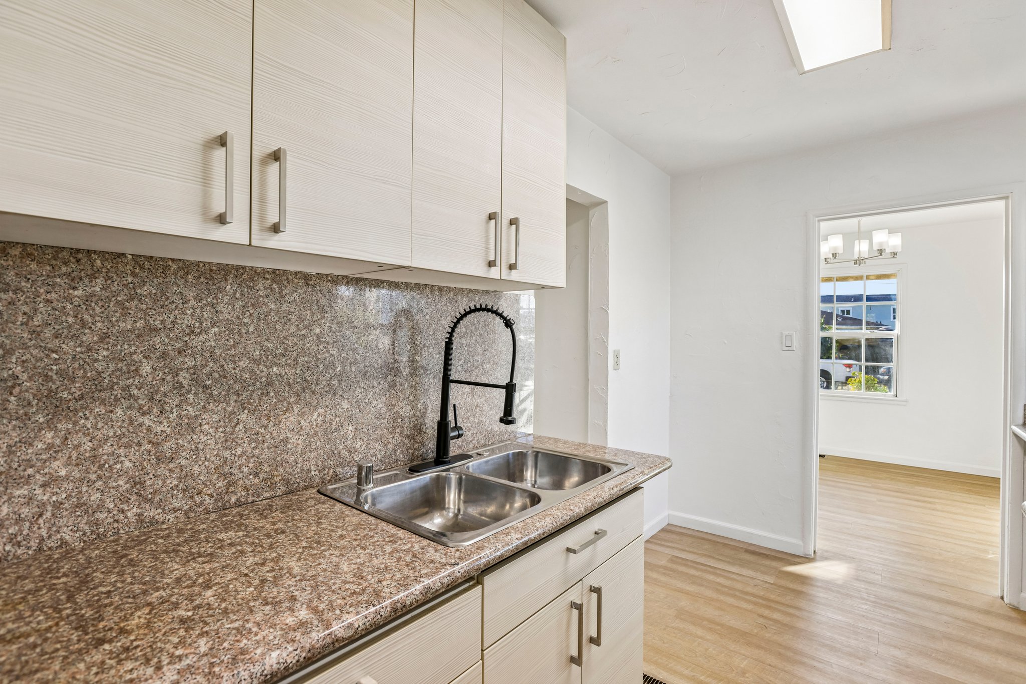Phelps St-S1010-013.jpg