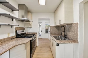 Phelps St-S1010-014.jpg