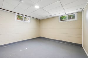 E B St-S2008-028.jpg