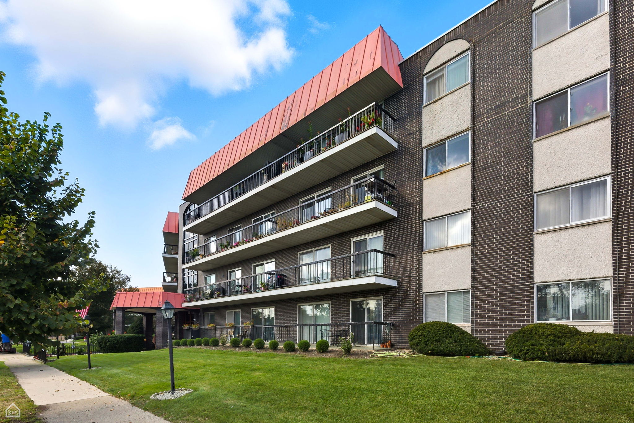 4840 Foster St 303 - Matt Liss_CHP2025_001