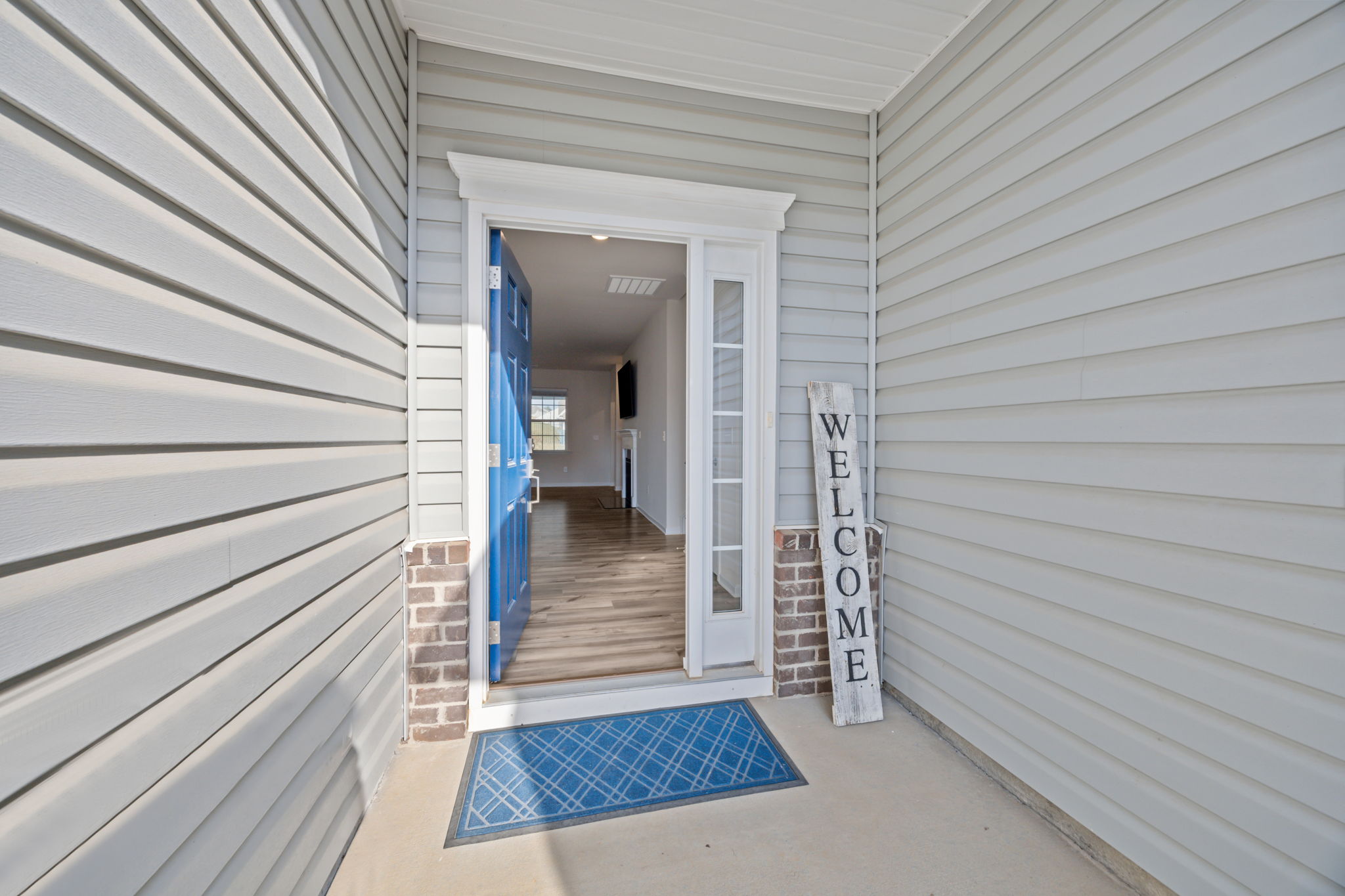 Welcoming front entry