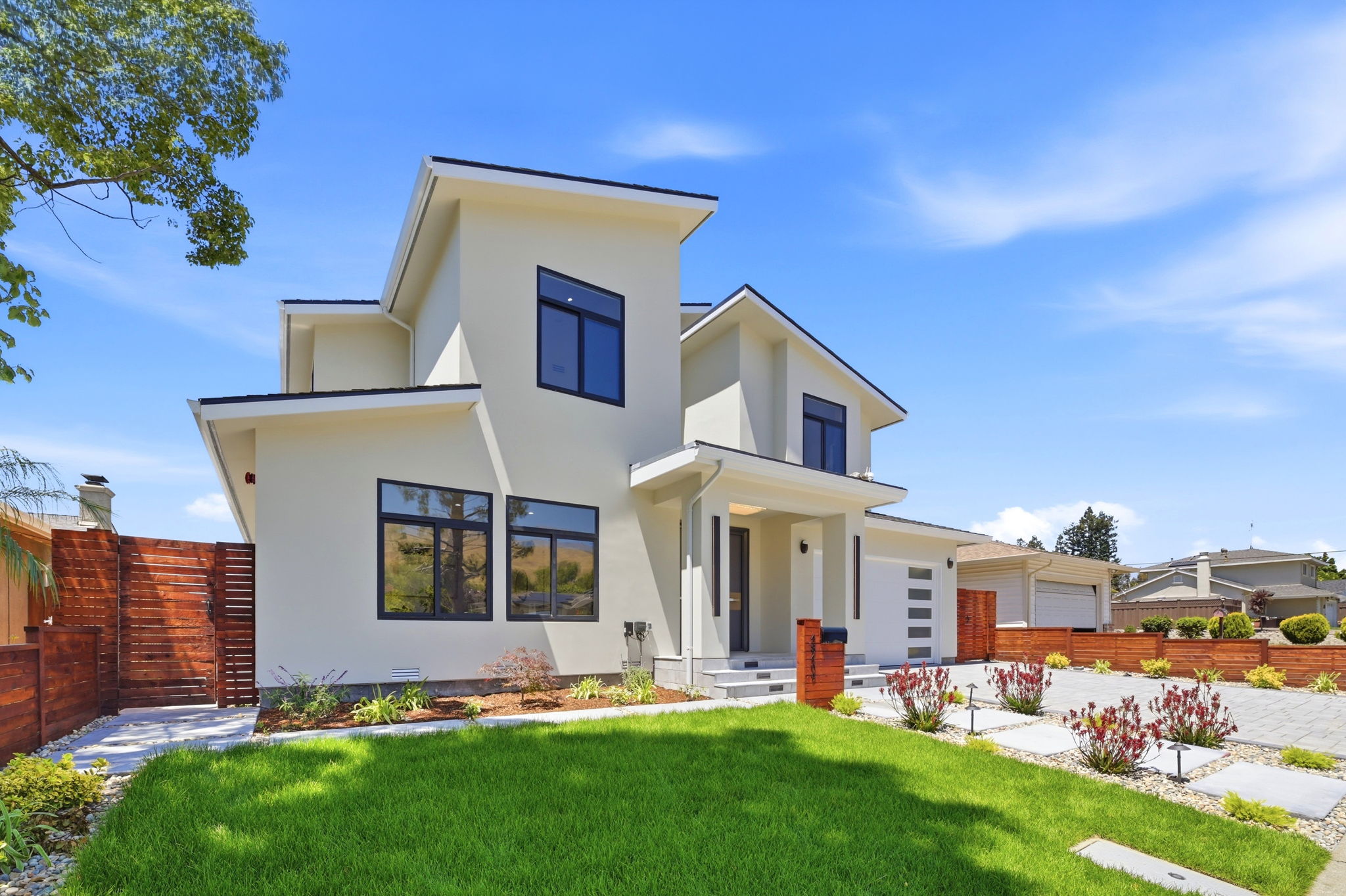 002_F8_48409 Cottonwood St