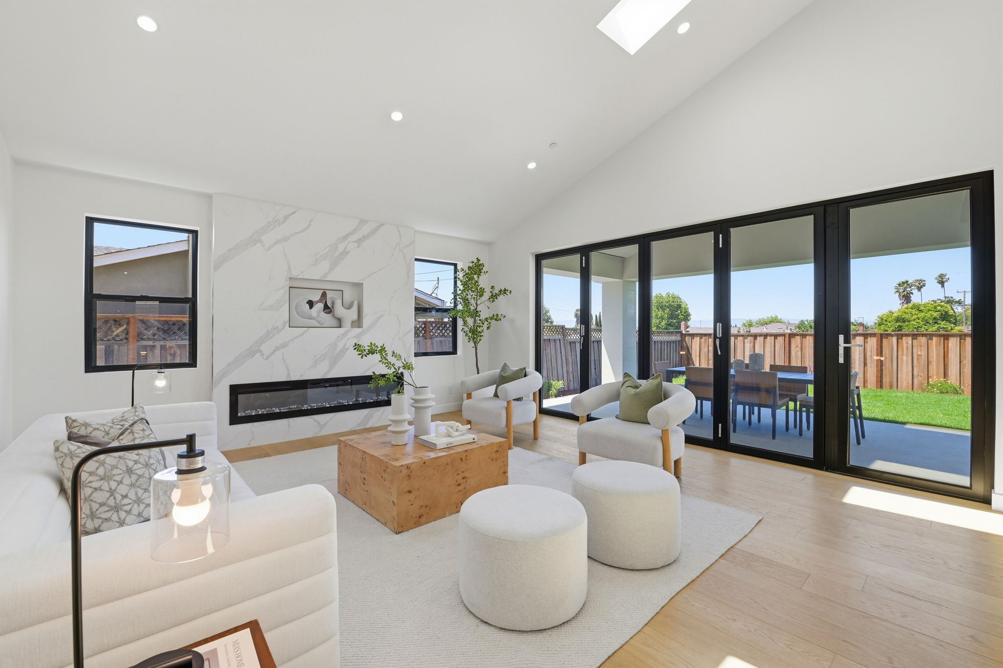 011_F8_48409 Cottonwood St
