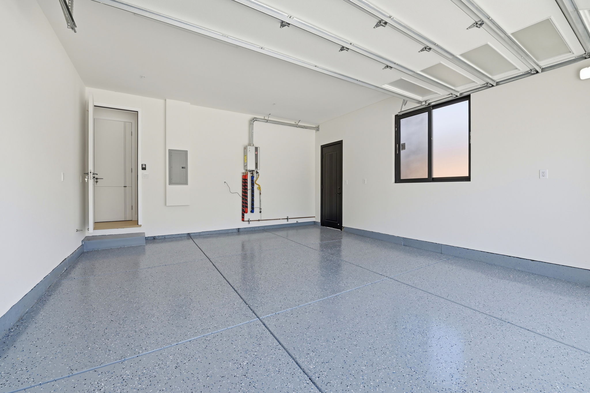 042_F8_48409 Cottonwood St