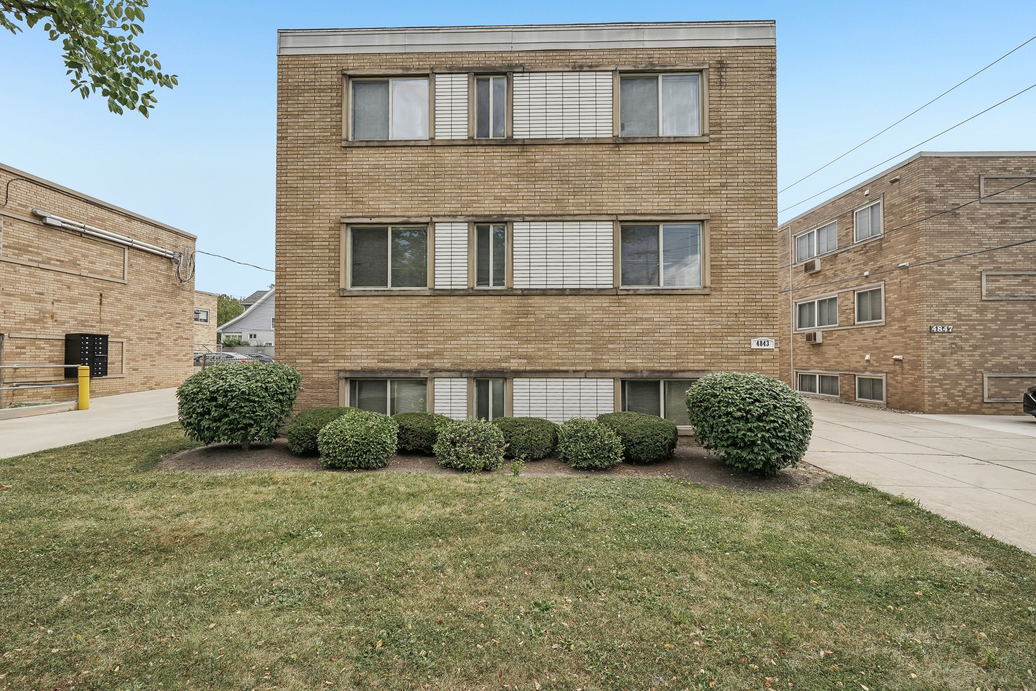 Broadview Rd-S3007-036.jpg