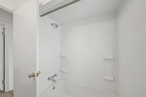Broadview Rd-S3007-014.jpg