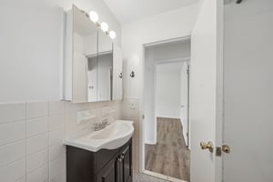 Broadview Rd-S3007-015.jpg