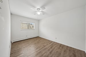 Broadview Rd-S3007-024.jpg