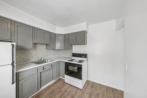 Broadview Rd-S3007-027.jpg