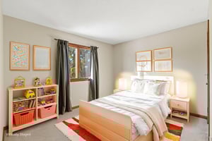 Property_Expressions_4843_essex (25) virtually staged.jpeg