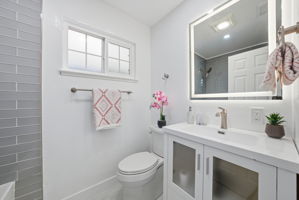  Photo 31