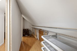 Photo 37