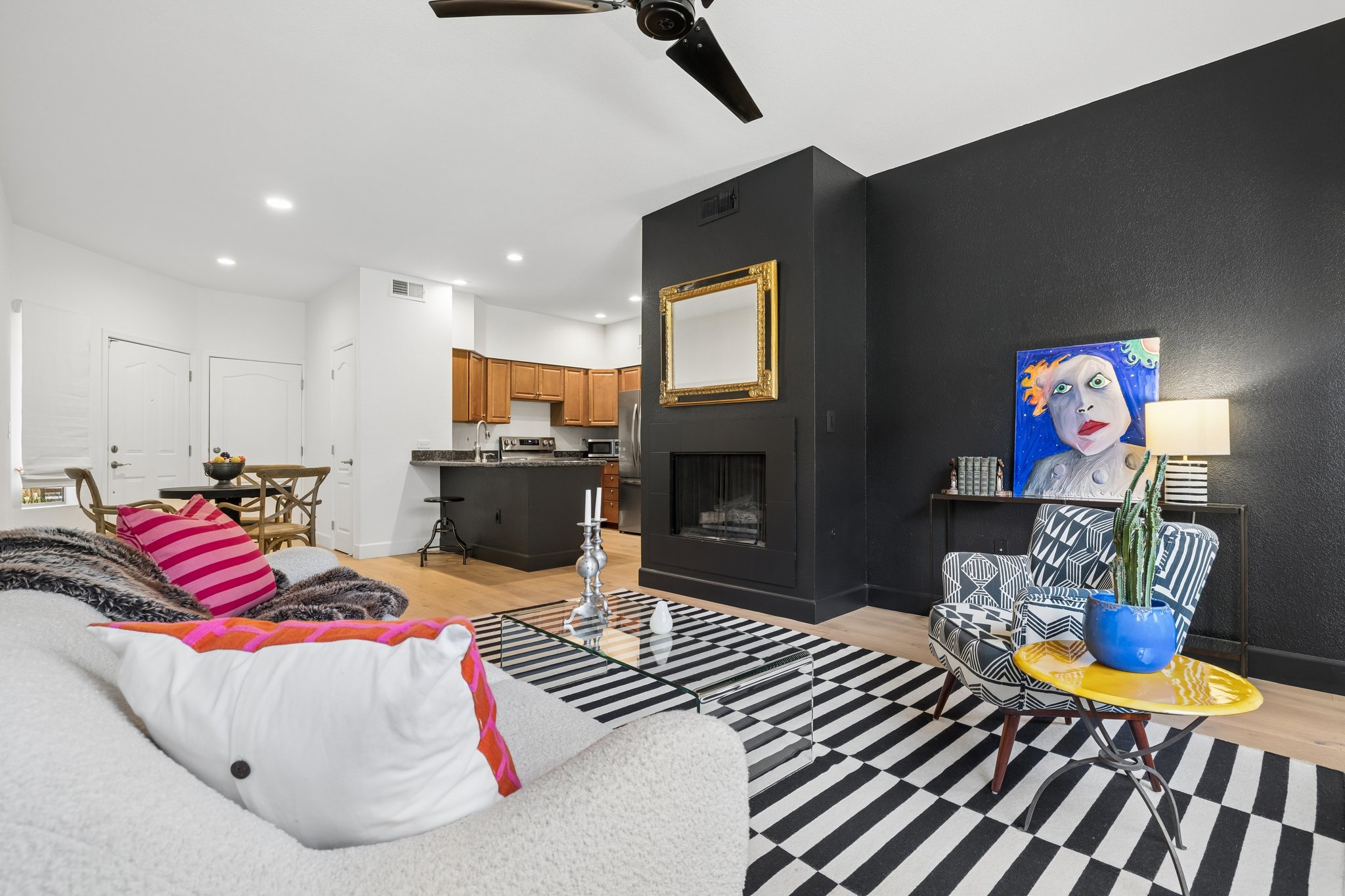 4848 N 36th St 118 - 004.jpg