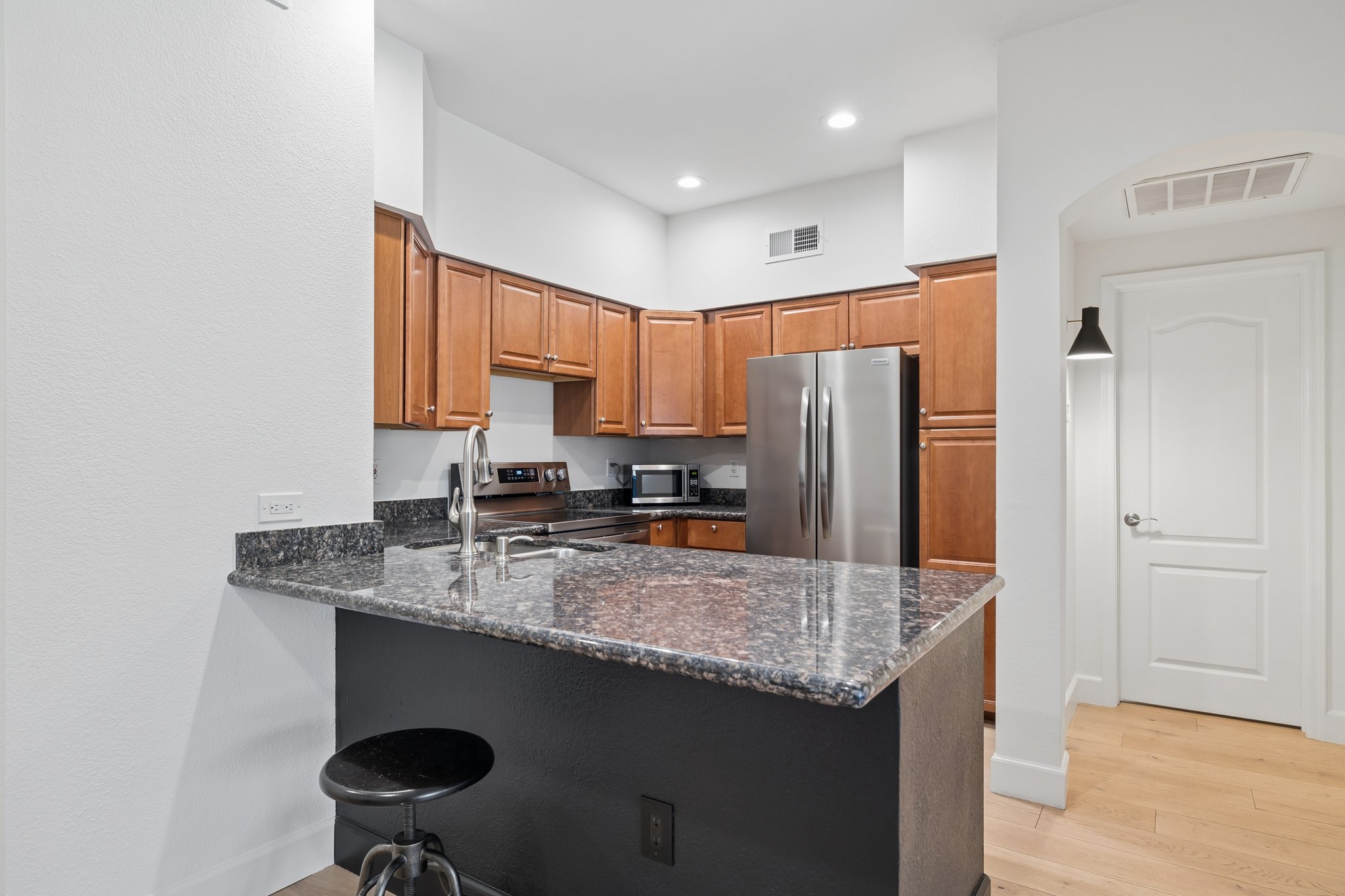 4848 N 36th St 118 - 006.jpg