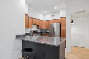 4848 N 36th St 118 - 006.jpg