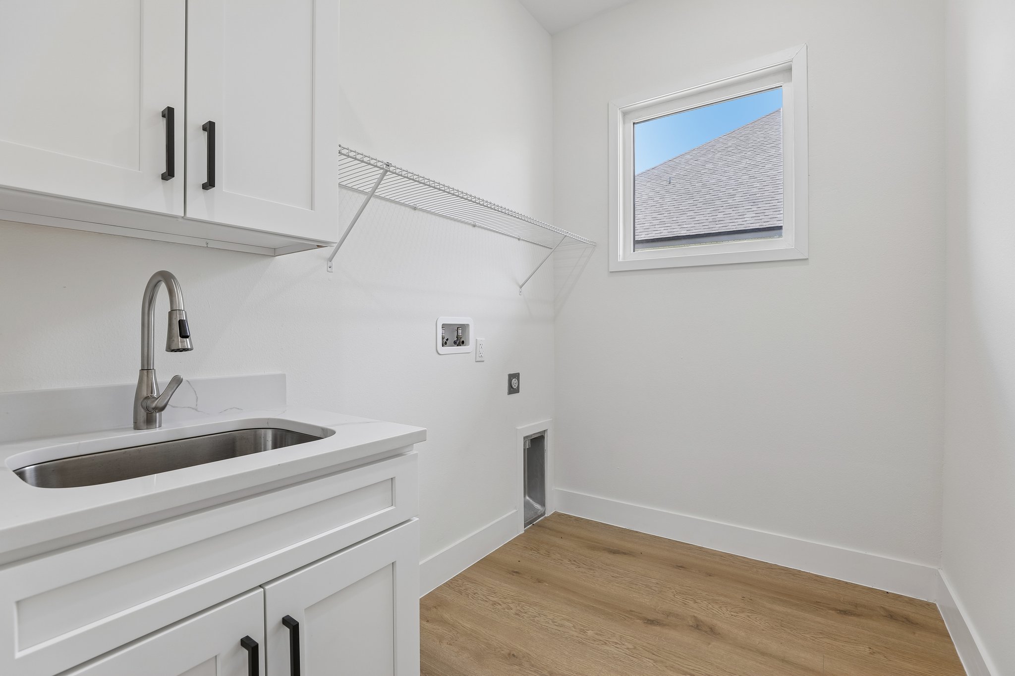 Adams View Ln-S0207-048.jpg