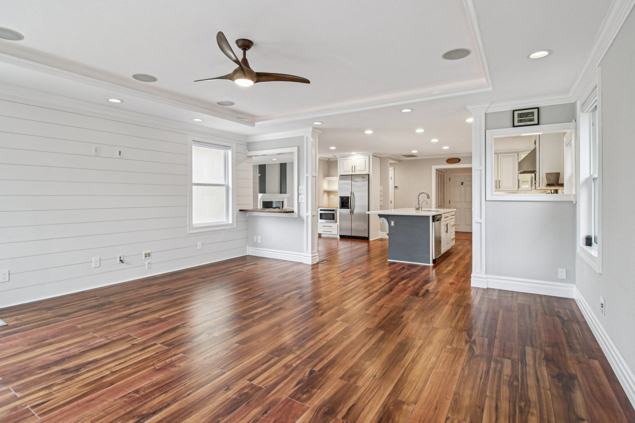 Avalon Cir-S0910-013.jpg