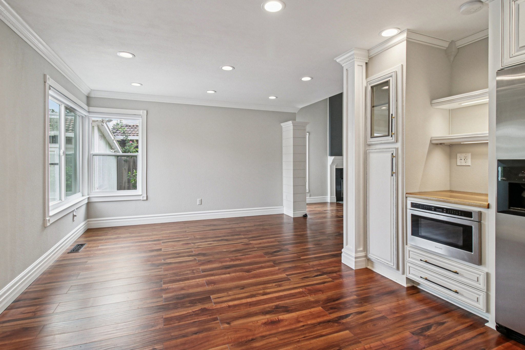 Avalon Cir-S0910-018.jpg