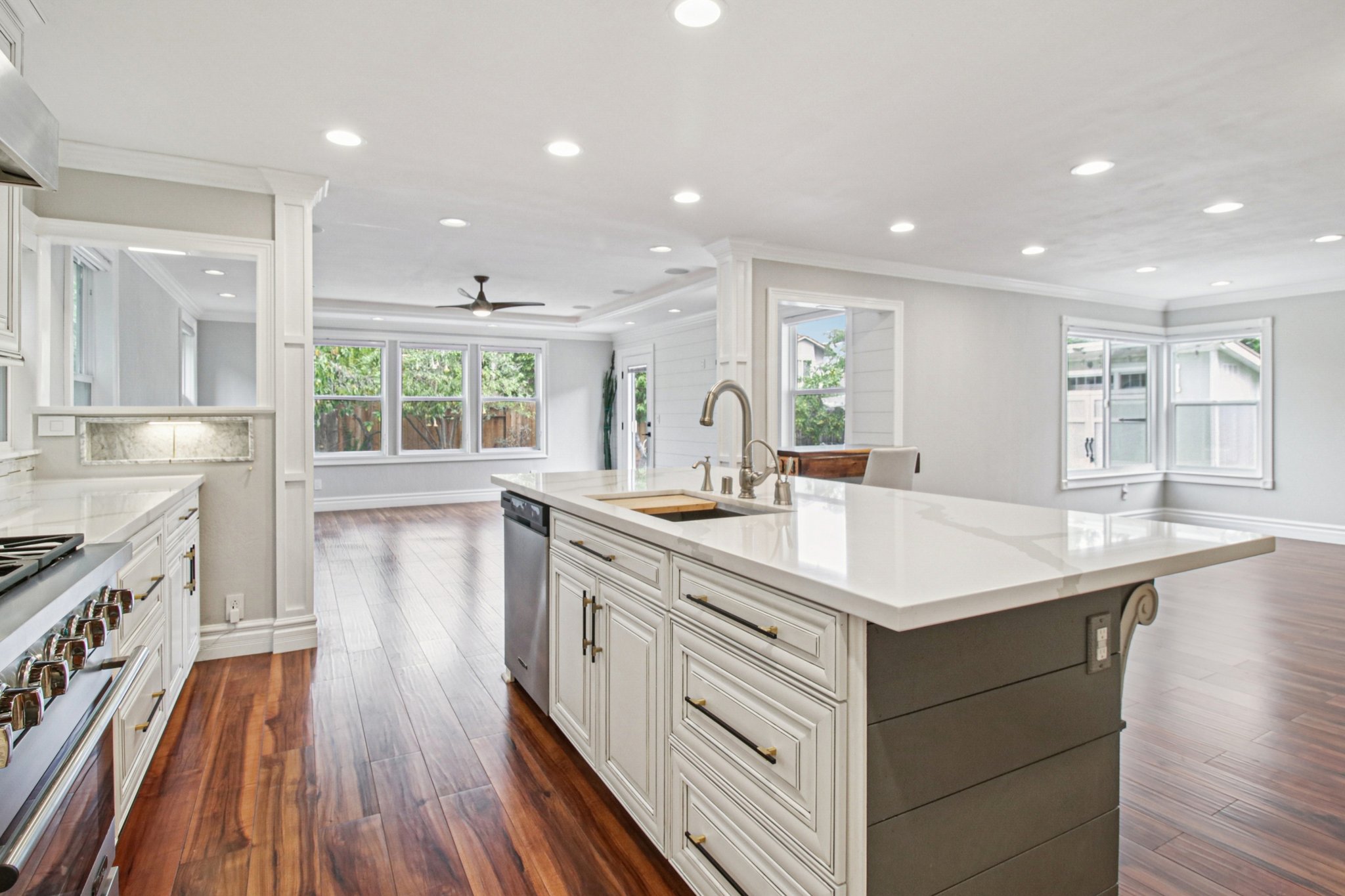 Avalon Cir-S0910-023.jpg