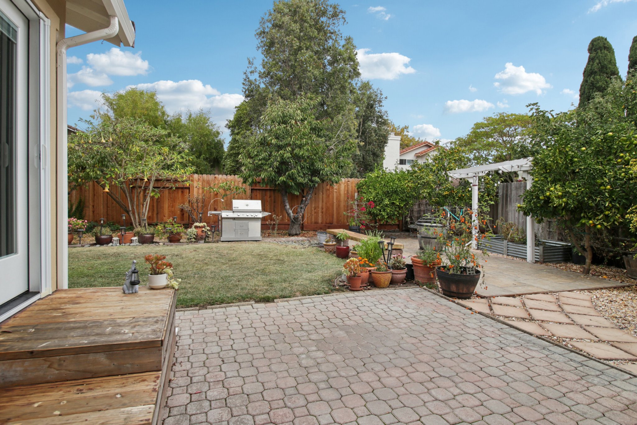 Avalon Cir-S0910-041.jpg