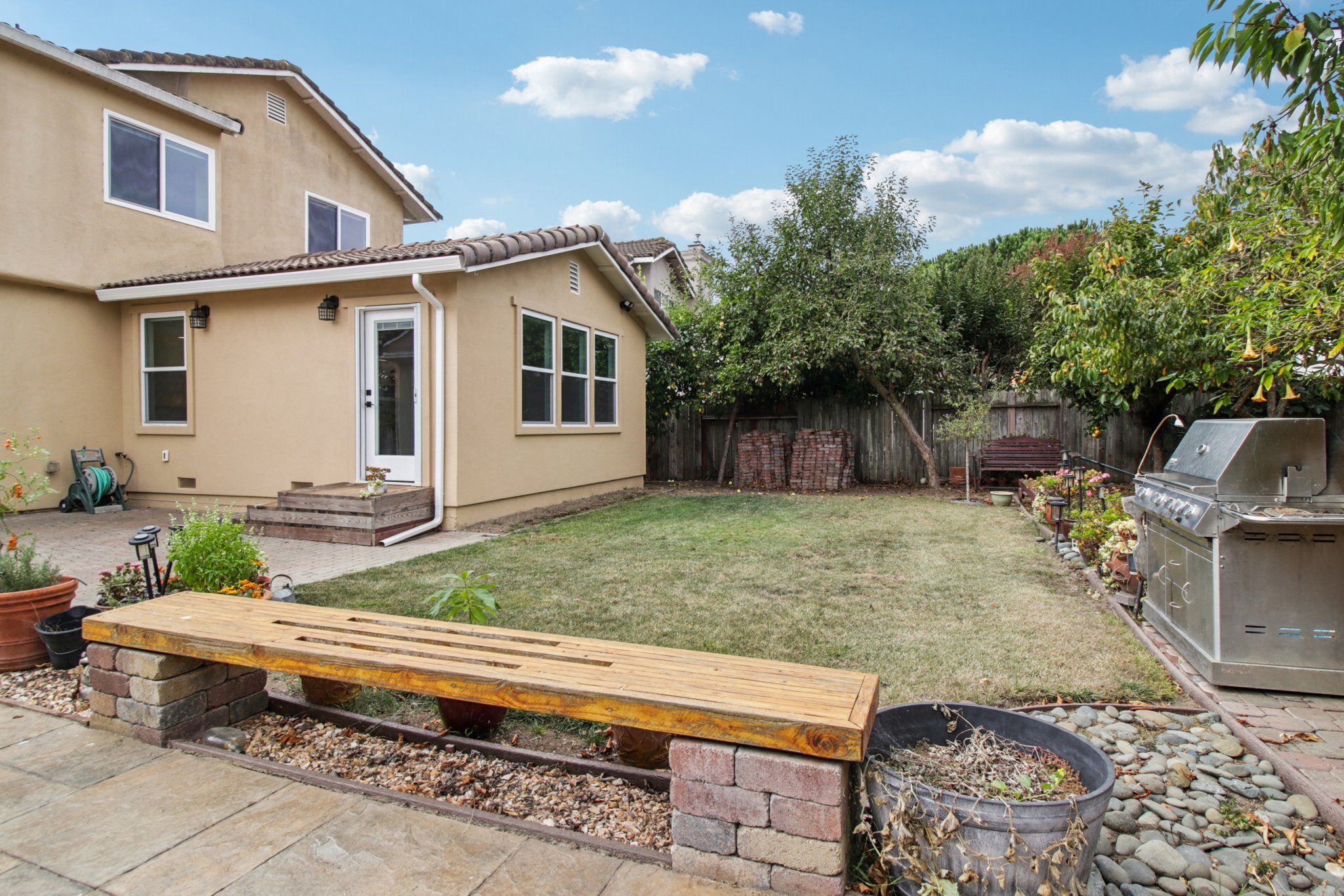 Avalon Cir-S0910-042.jpg