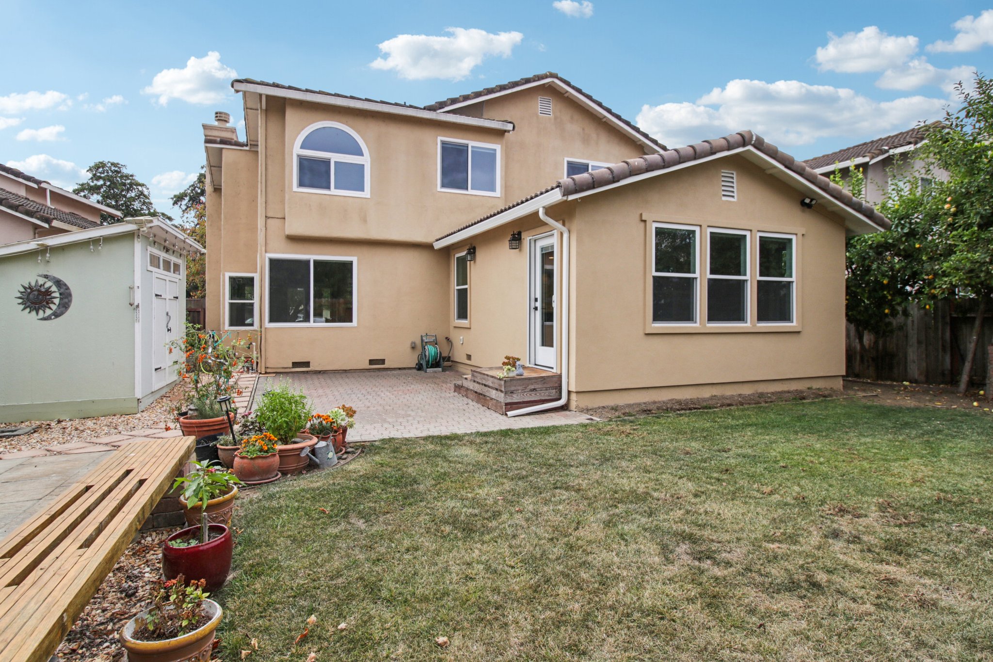 Avalon Cir-S0910-044.jpg