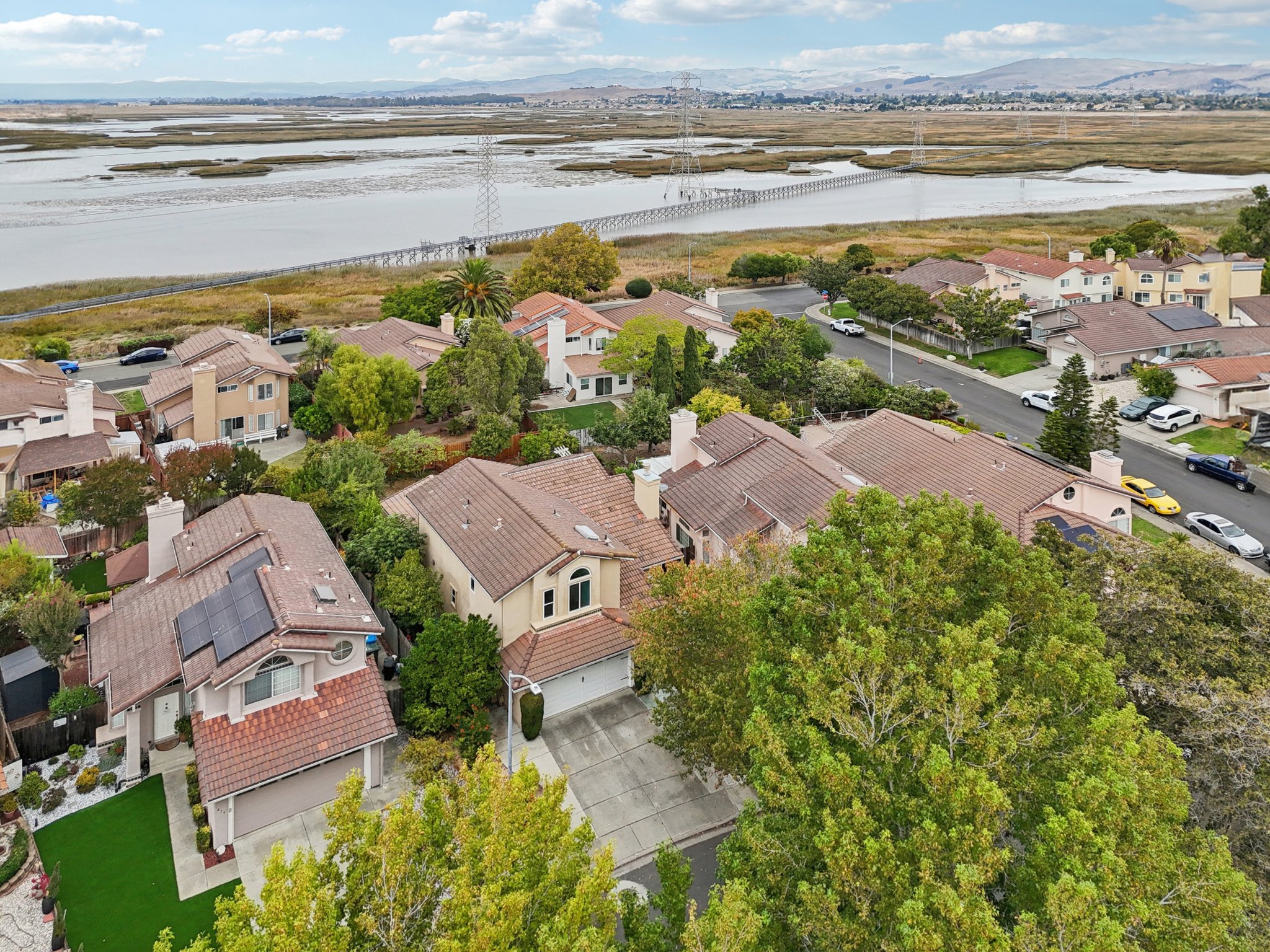 Avalon Cir-S0910-049.jpg