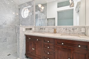 Avalon Cir-S0910-038.jpg