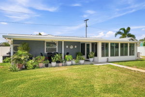 Rear Exteriors (10)