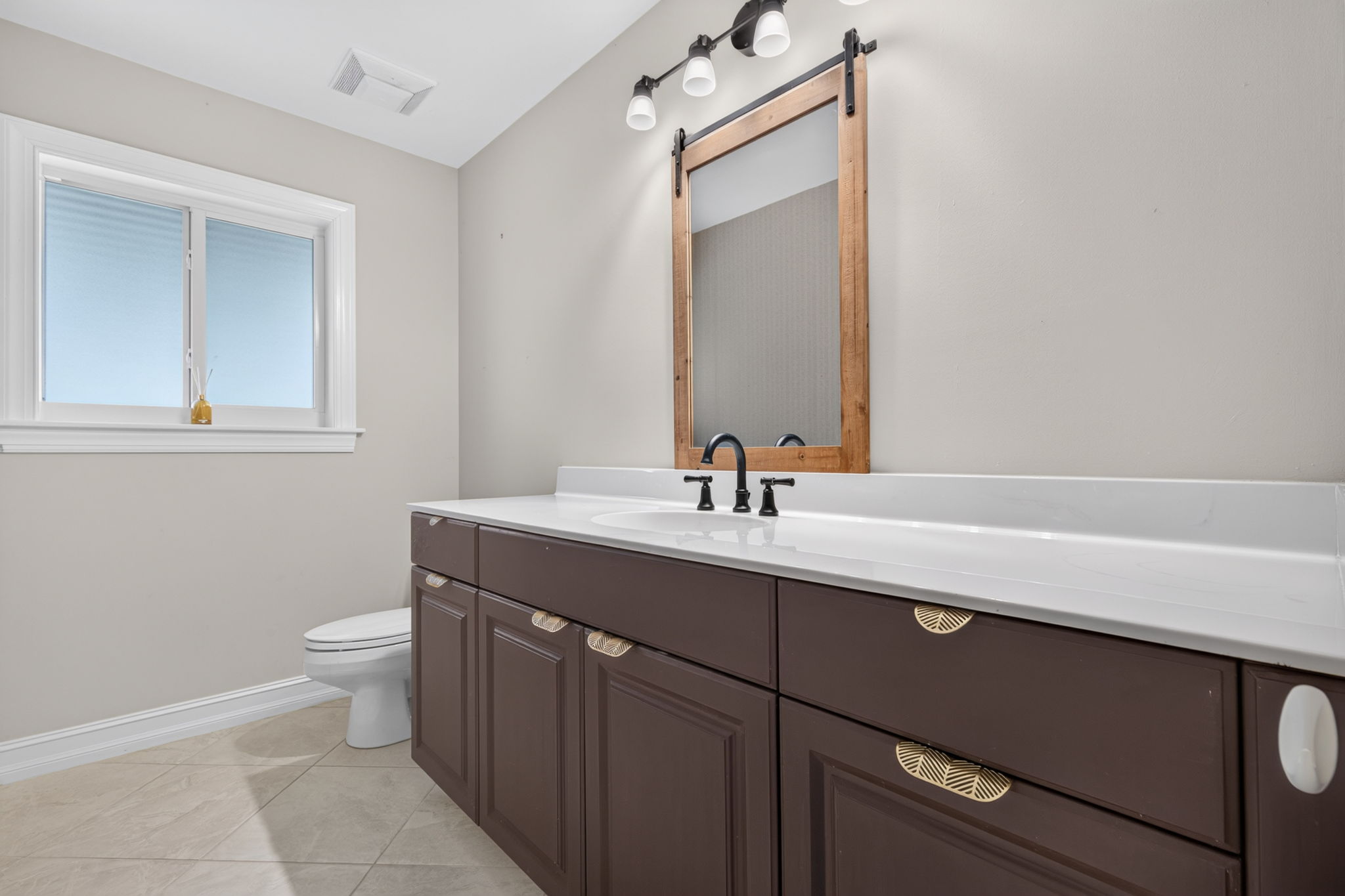 Guest Bathroom 1 of 3