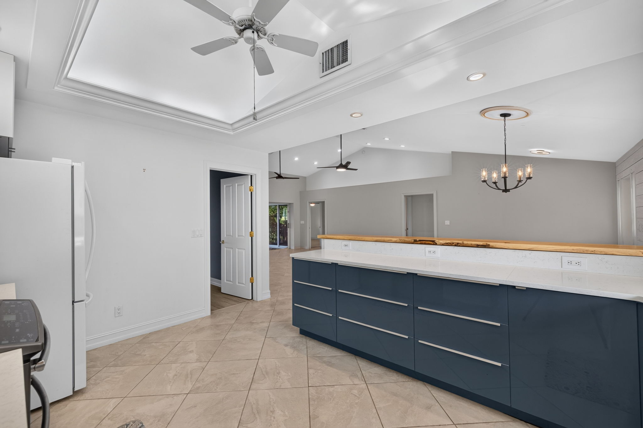 Kitchen 2 of 3