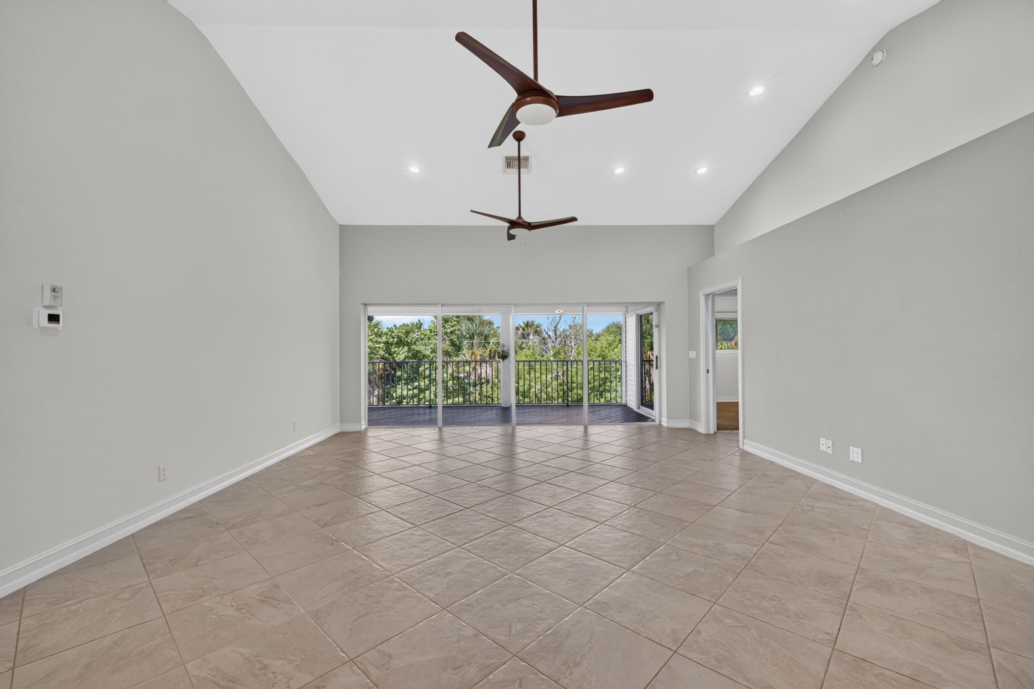 Living Room 4 of 5