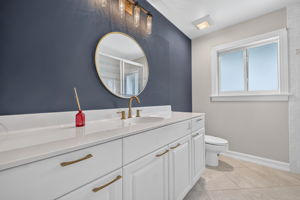 Guest Bathroom 2-1 of 2