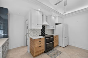 Kitchen 3 of 3