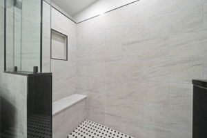  Photo 34