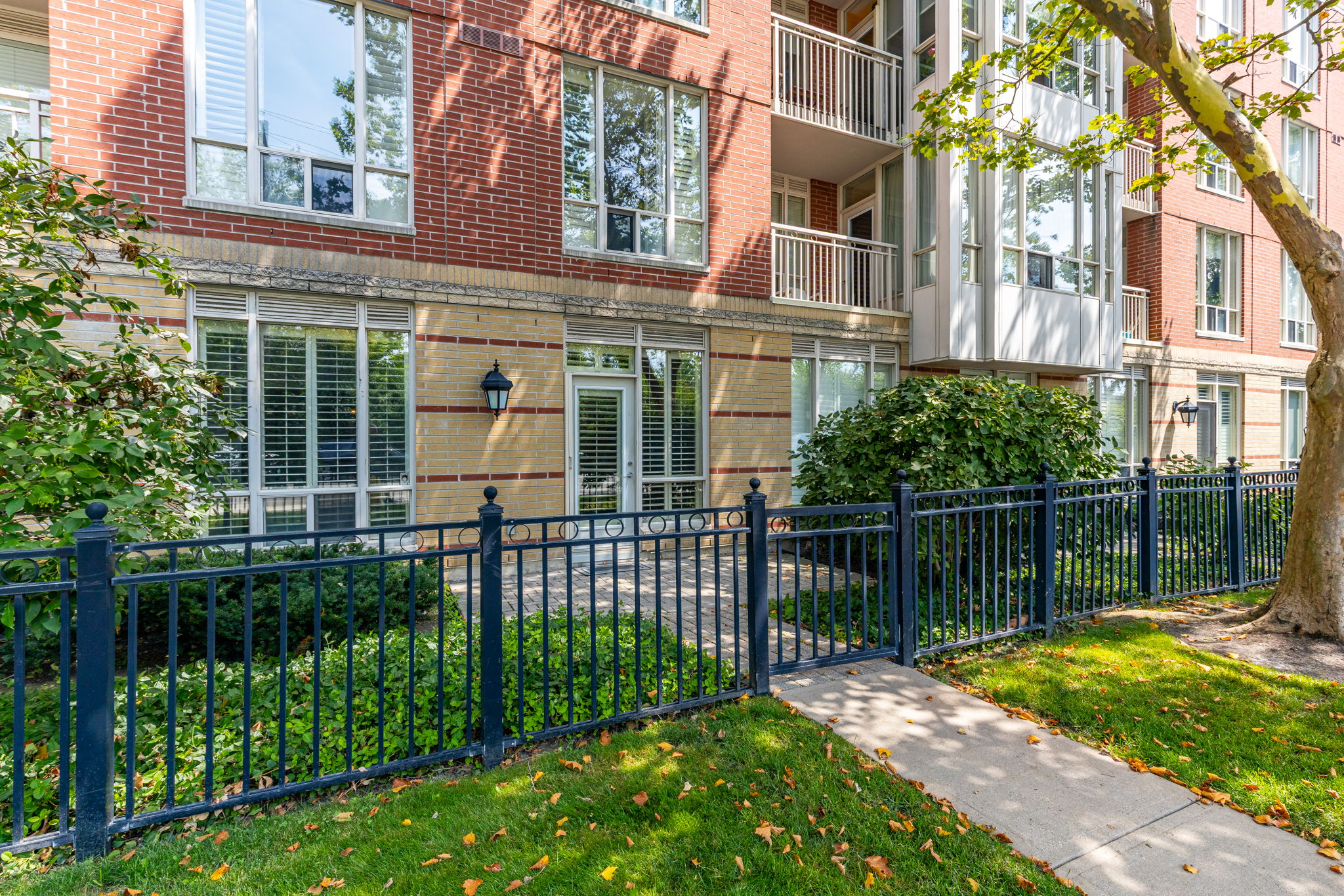 Toronto property showcase — delivered property photograph 4