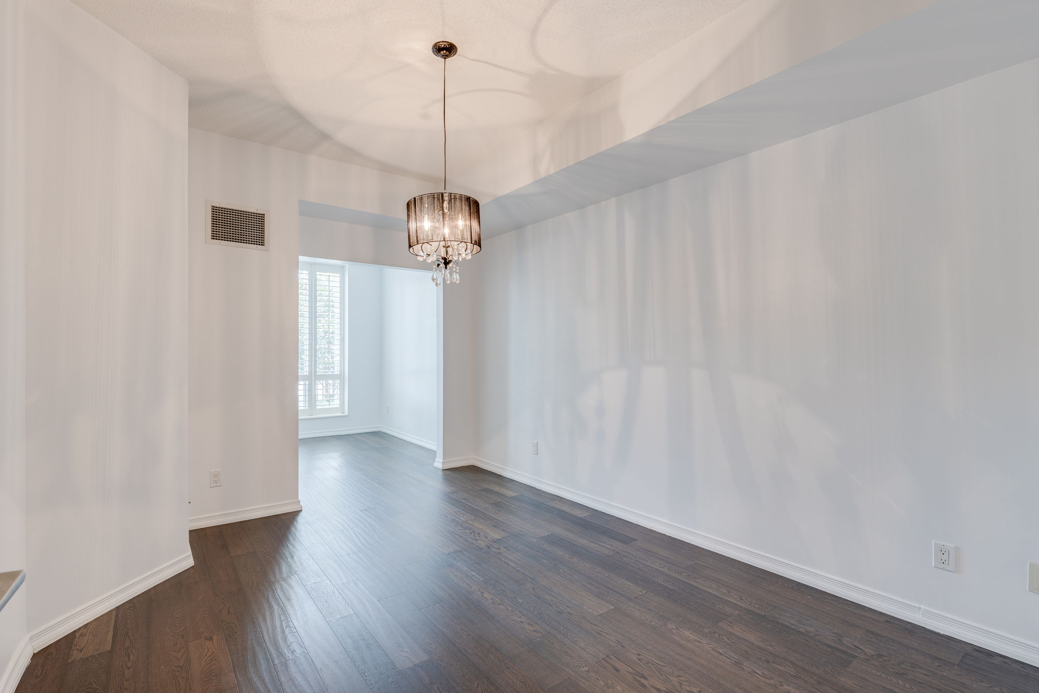 Toronto property showcase — delivered property photograph 15