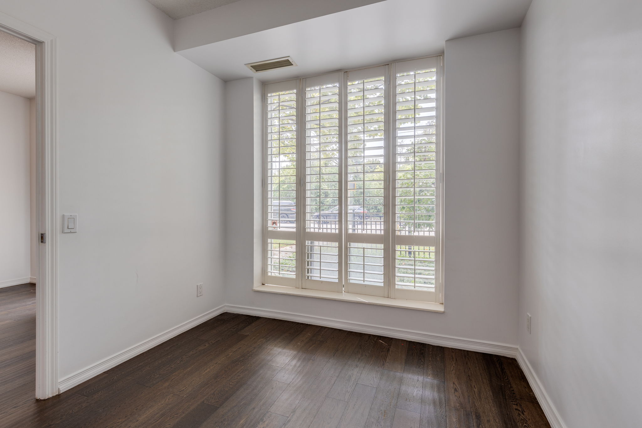 Toronto property showcase — delivered property photograph 19