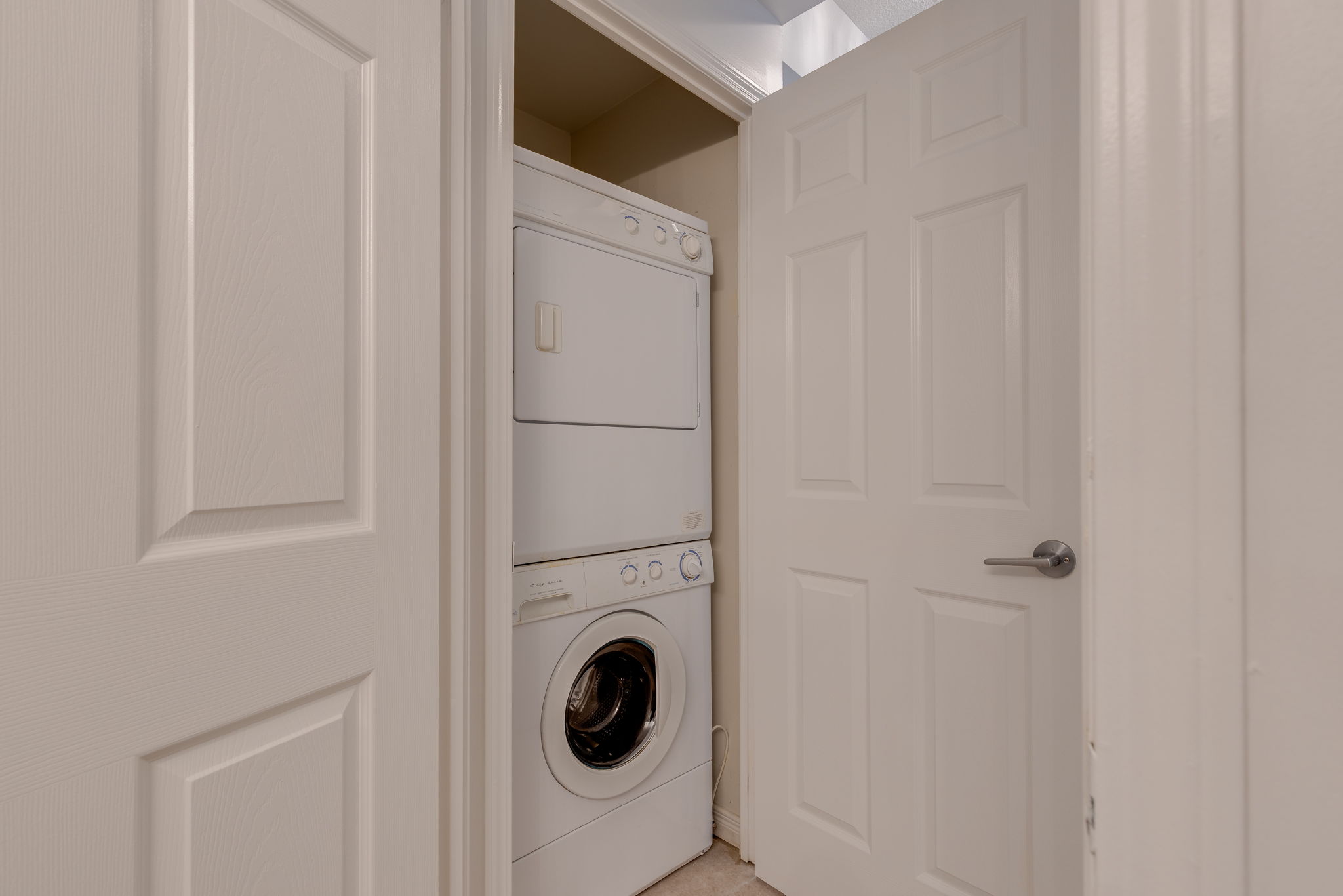 Toronto property showcase — delivered property photograph 25