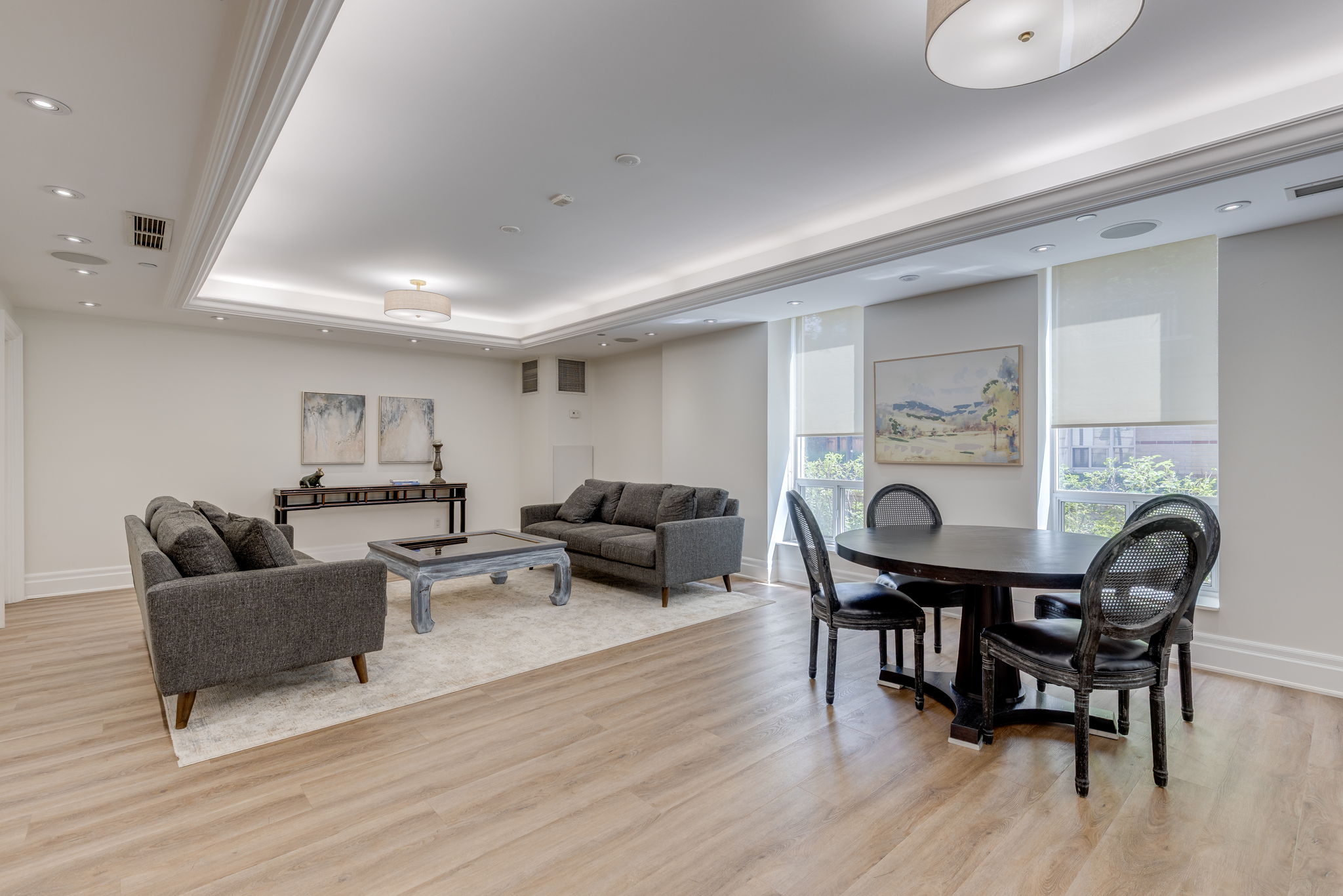 Toronto property showcase — delivered property photograph 36