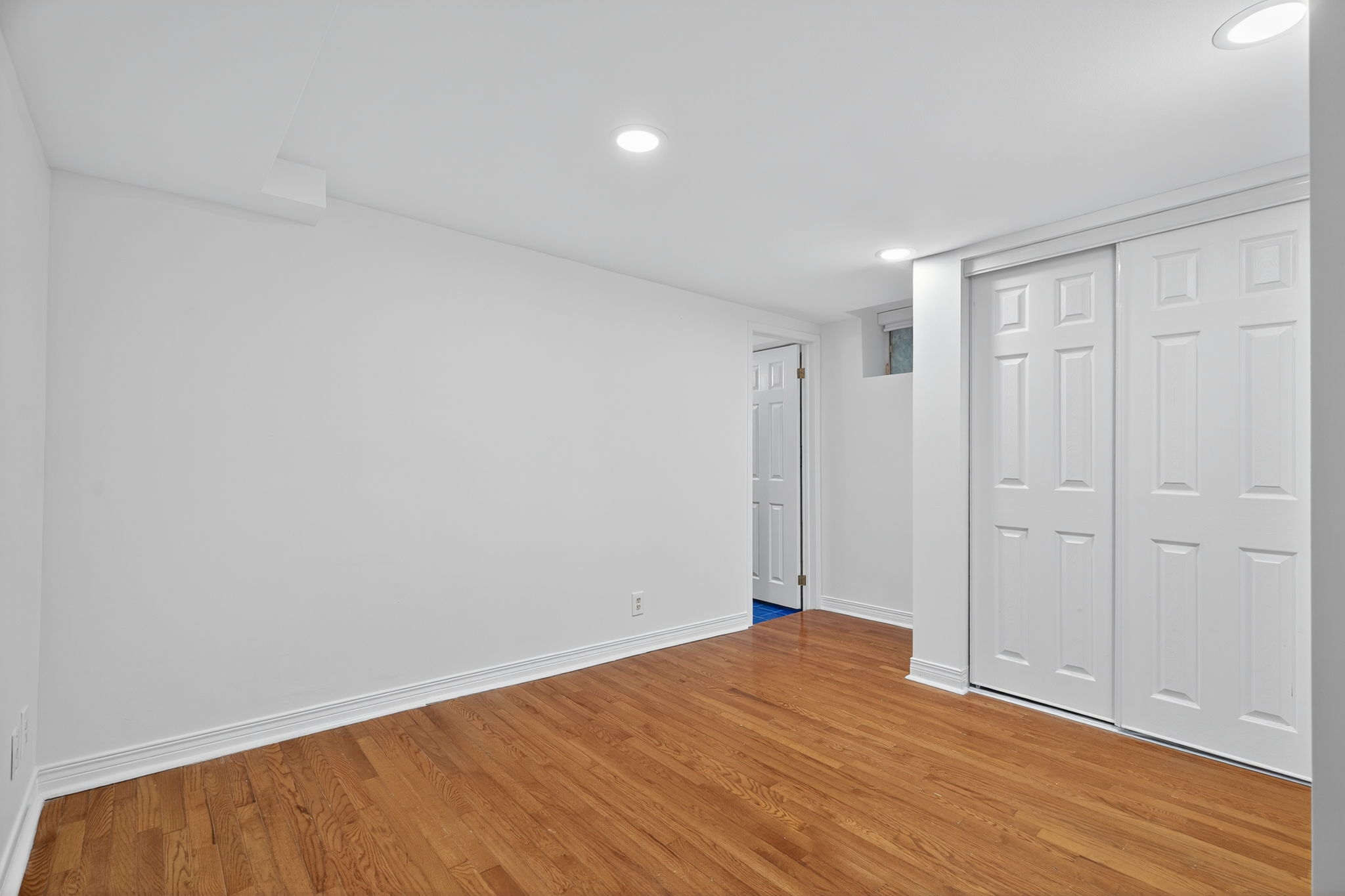 485 Spadina Rd Basement Toronto, ON M5P 2W6